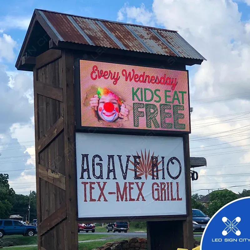 Restaurant LED monument